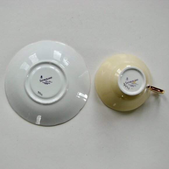 Vintage Bone China Teacup and Saucer Yellow Red Roses Floral Gold Gilt Scalloped - Picture 7 of 7